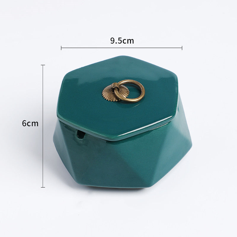 Keramik-Aschenbecher mit Deckel