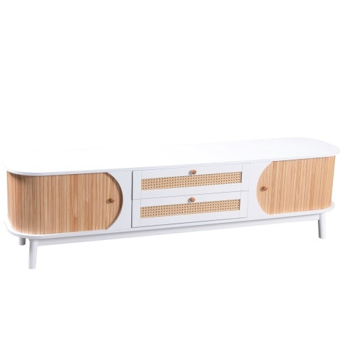 TV-Schrank im natürlichen Landhausstil